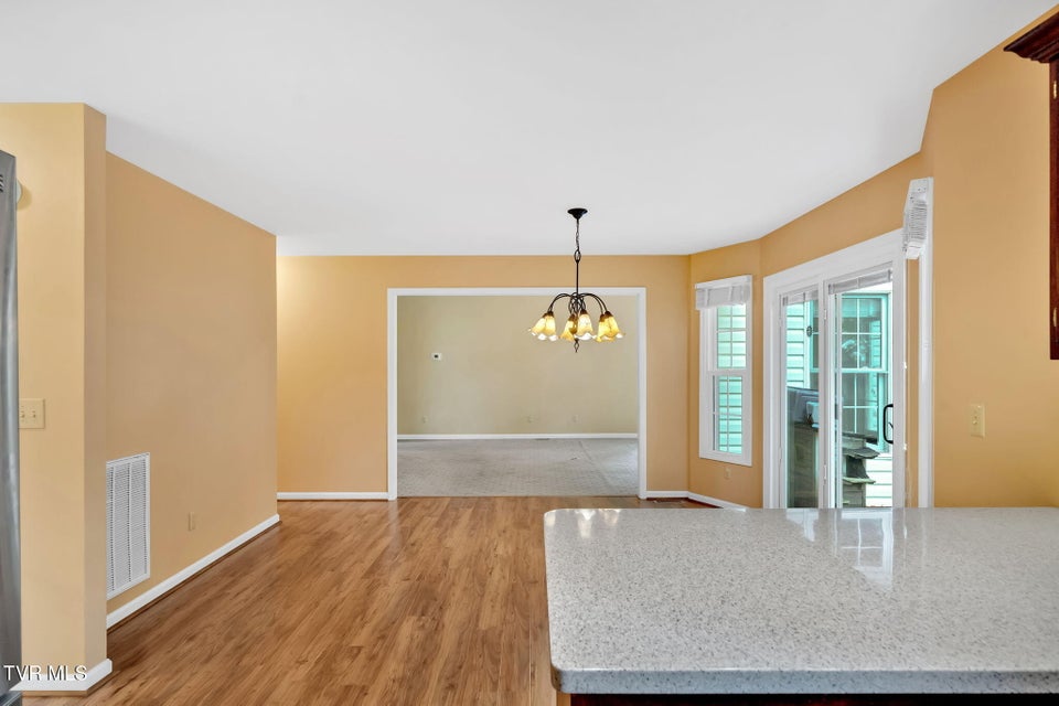 Photo #30: 129 Hillview Court