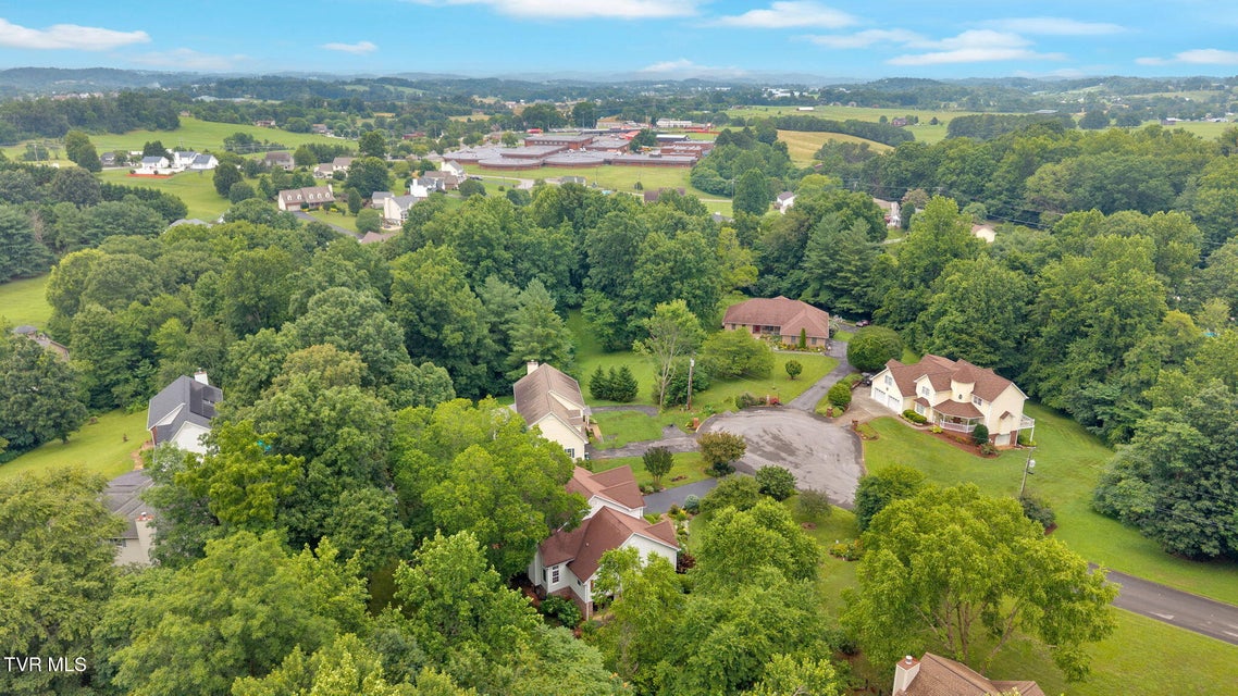 Photo #67: 129 Hillview Court