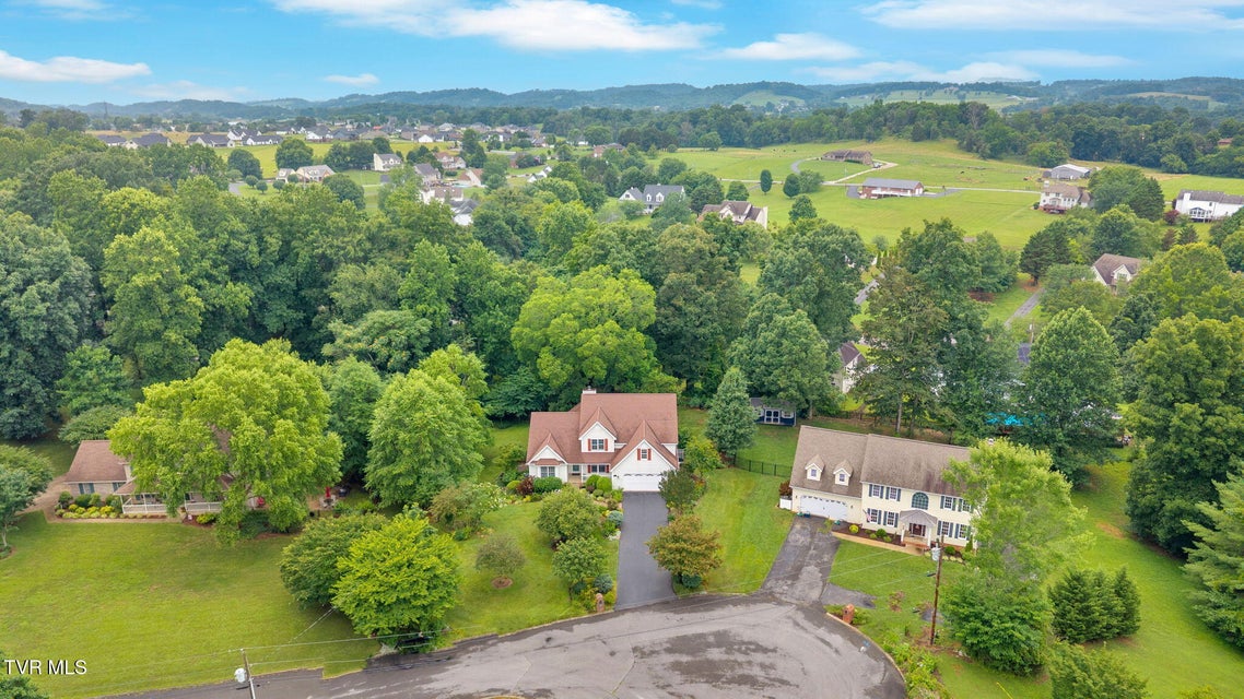 Photo #64: 129 Hillview Court