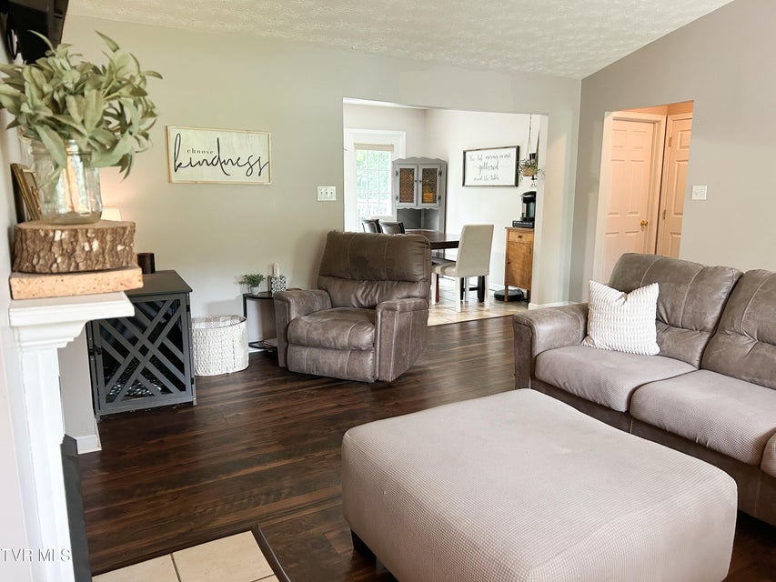 Photo #2: 1032 Sugar Creek Lane