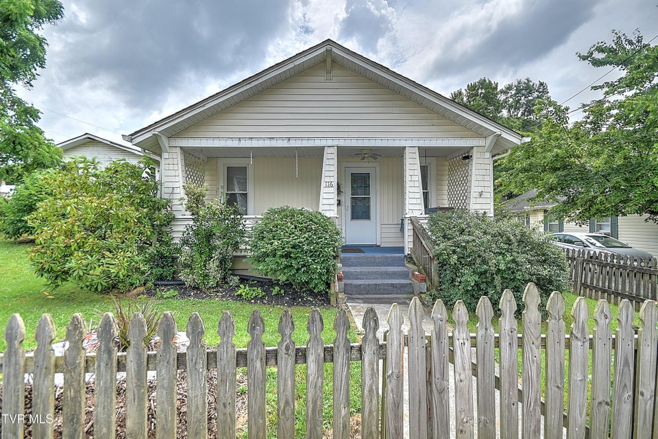 Photo #2: 116 Esther Street
