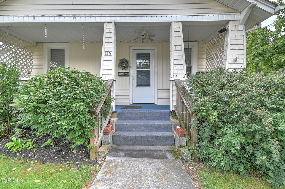 Photo #6: 116 Esther Street