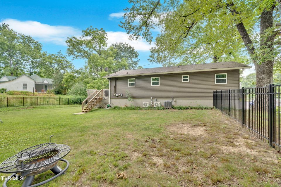 Photo #5: 8202 Westland Drive