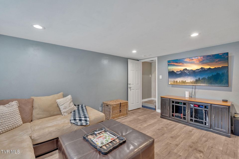 Photo #20: 8202 Westland Drive