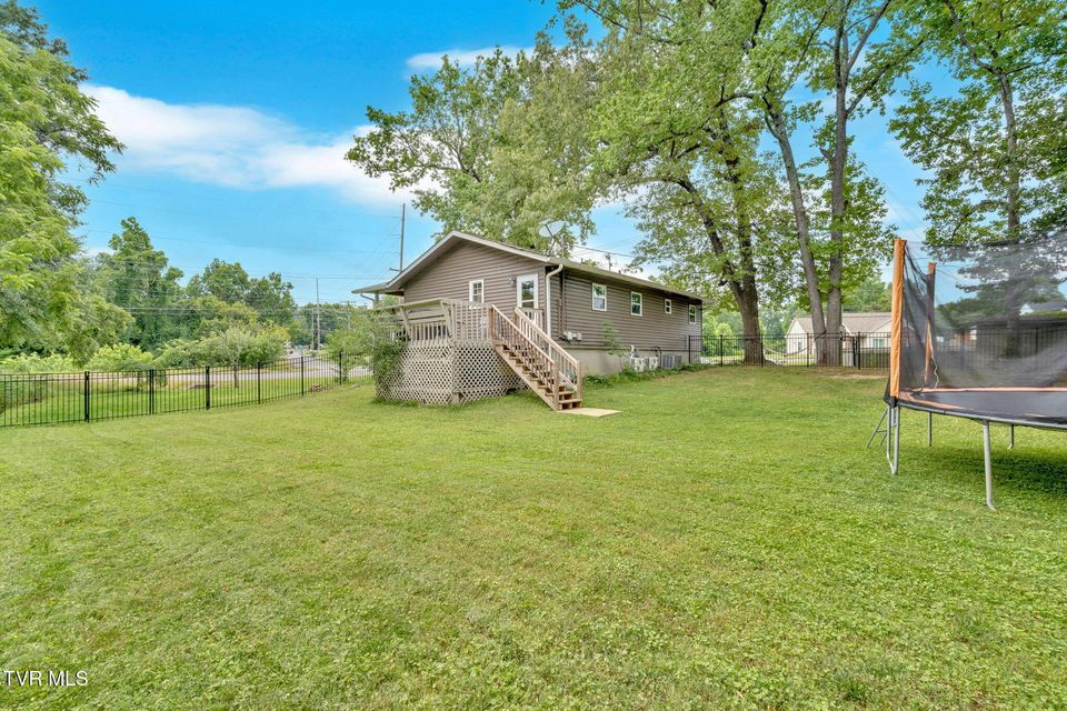 Photo #7: 8202 Westland Drive