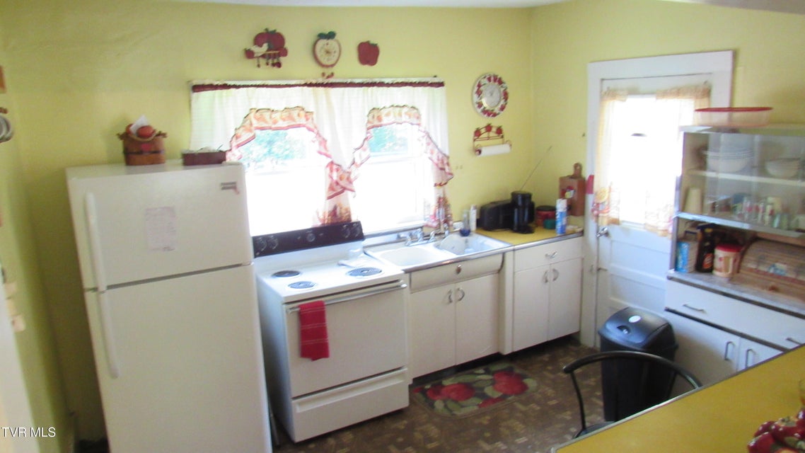 Photo #22: 5428 Guest River Road