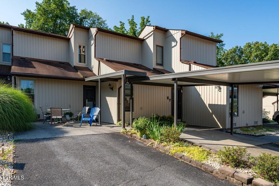 Photo #20: 780 Hamilton Road
