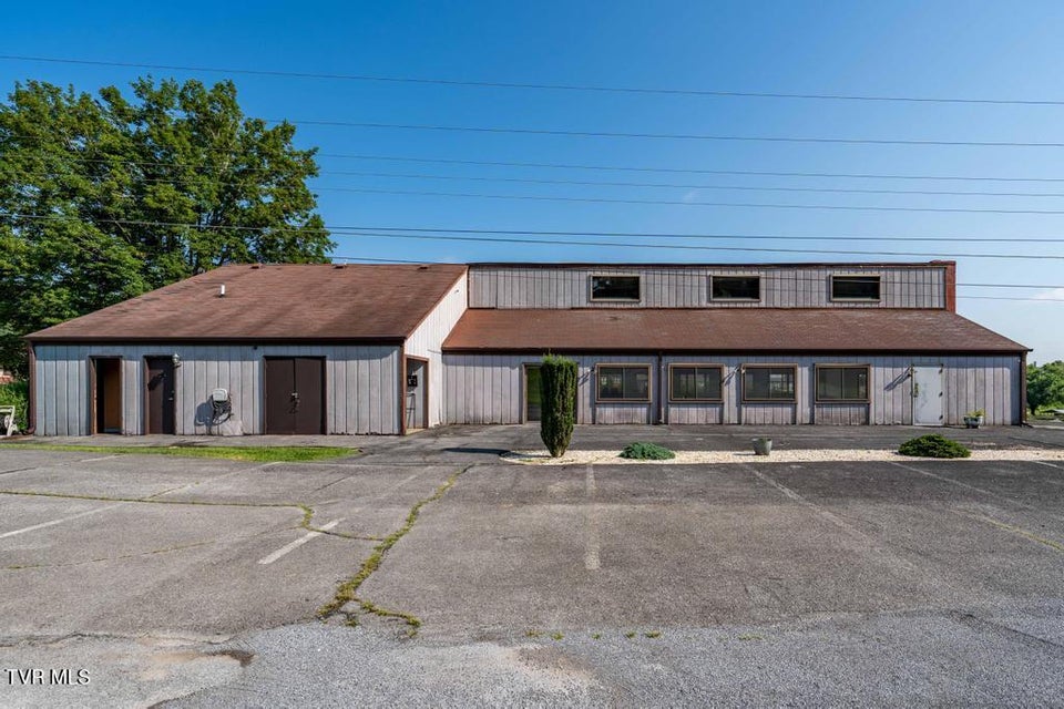 Photo #31: 780 Hamilton Road