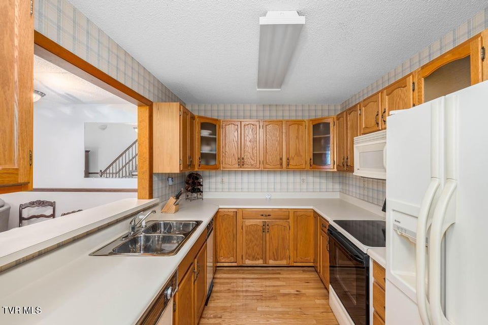 Photo #7: 780 Hamilton Road