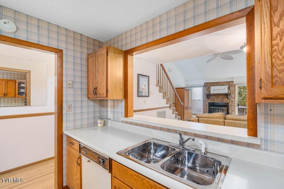 Photo #8: 780 Hamilton Road