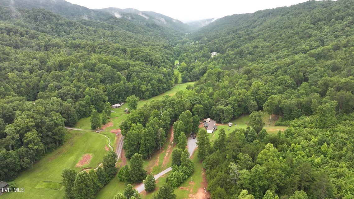 Photo #17: 901 Grassy Creek Road