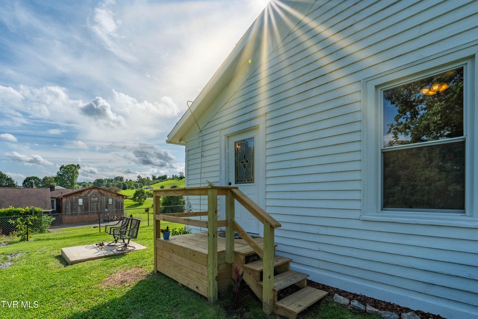 Photo #9: 654 Valley Drive