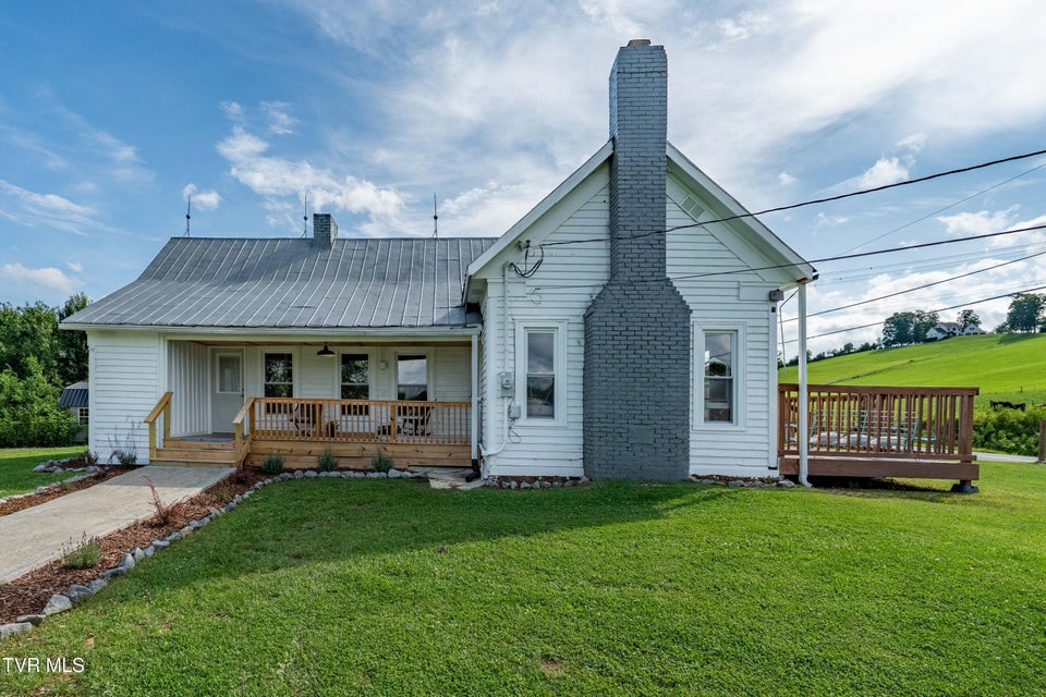 Photo #14: 654 Valley Drive