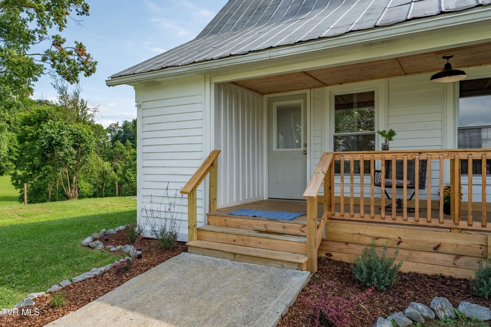 Photo #15: 654 Valley Drive