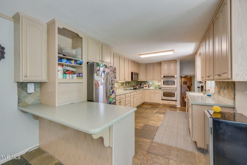 Photo #10: 1605 Woodmont Drive