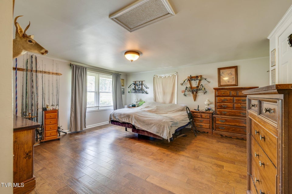 Photo #14: 1605 Woodmont Drive