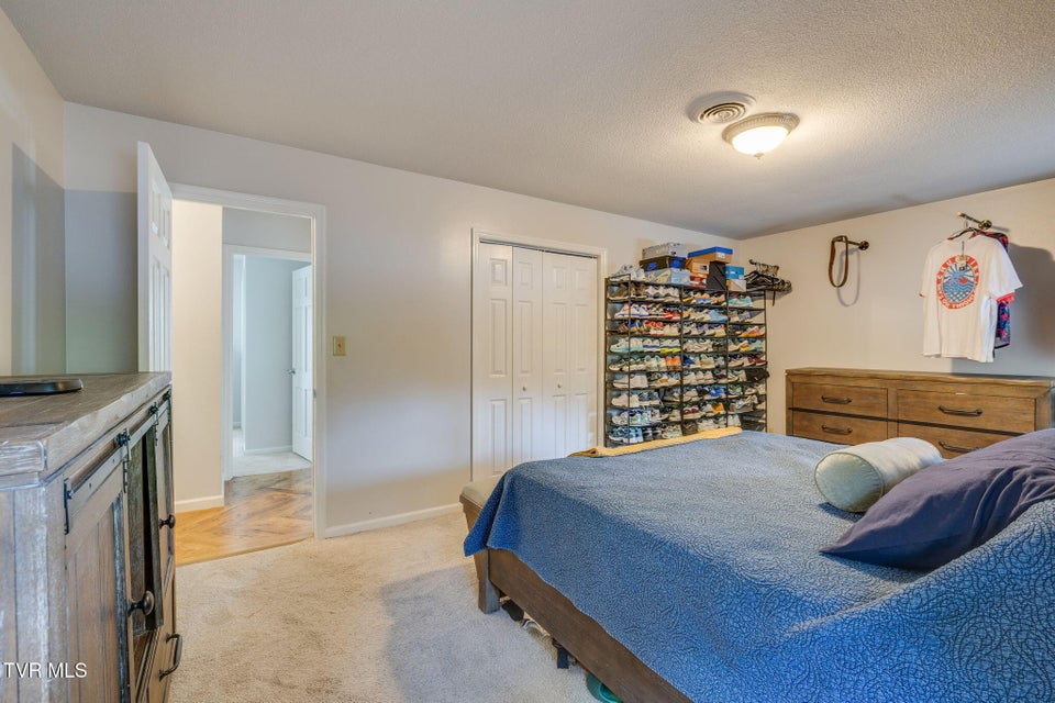 Photo #28: 1605 Woodmont Drive