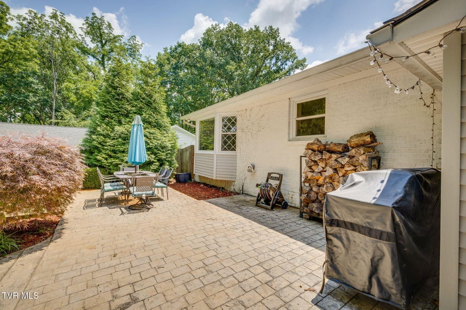 Photo #37: 1605 Woodmont Drive