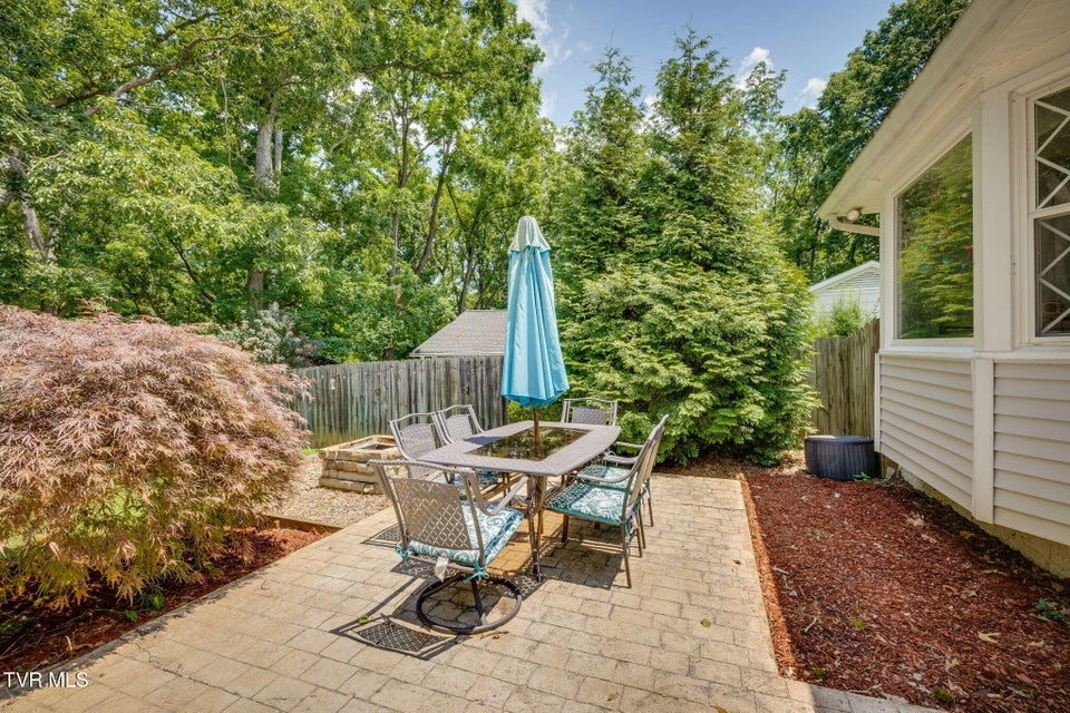 Photo #38: 1605 Woodmont Drive
