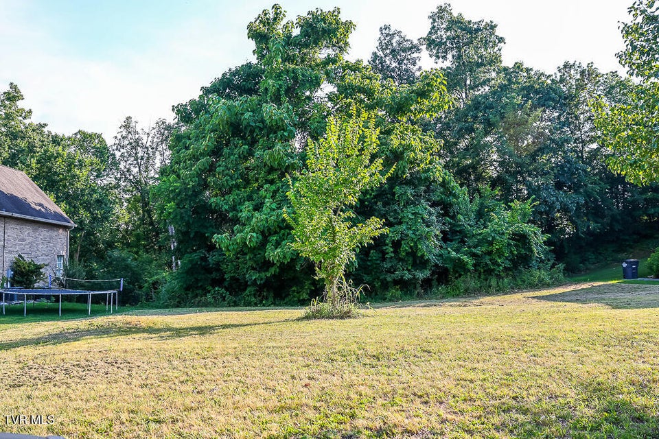 Photo #2: 1764 Buckingham Court
