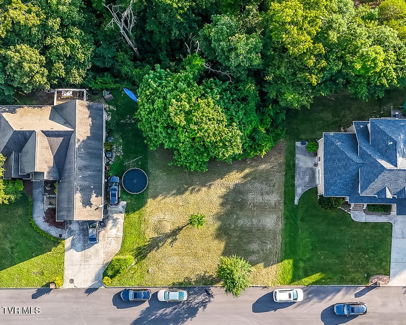 Photo #11: 1764 Buckingham Court