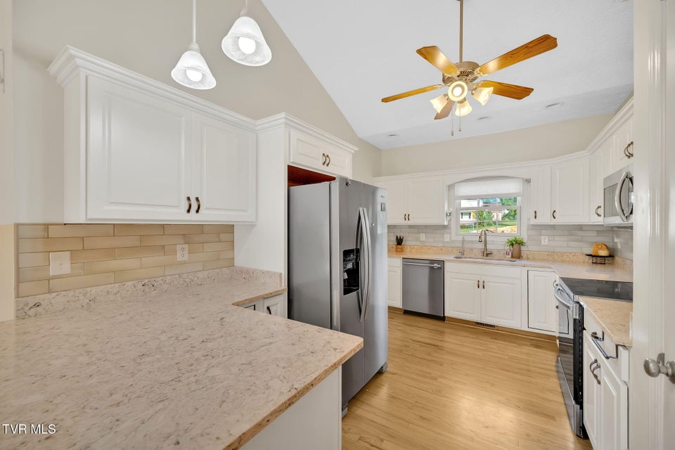 Photo #8: 114 Wiltshire Drive