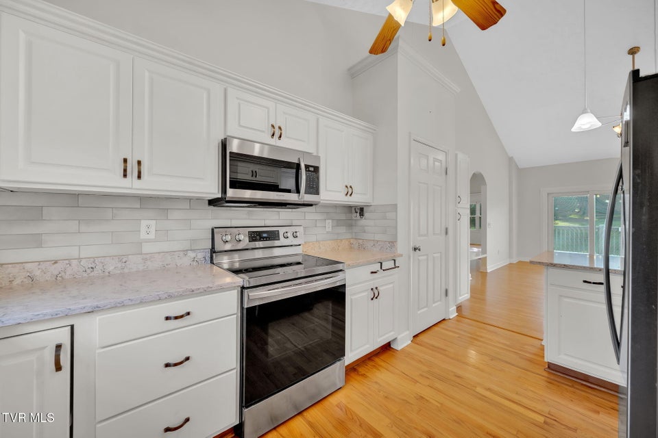 Photo #34: 114 Wiltshire Drive