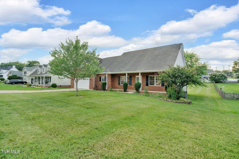 Photo #13: 114 Wiltshire Drive