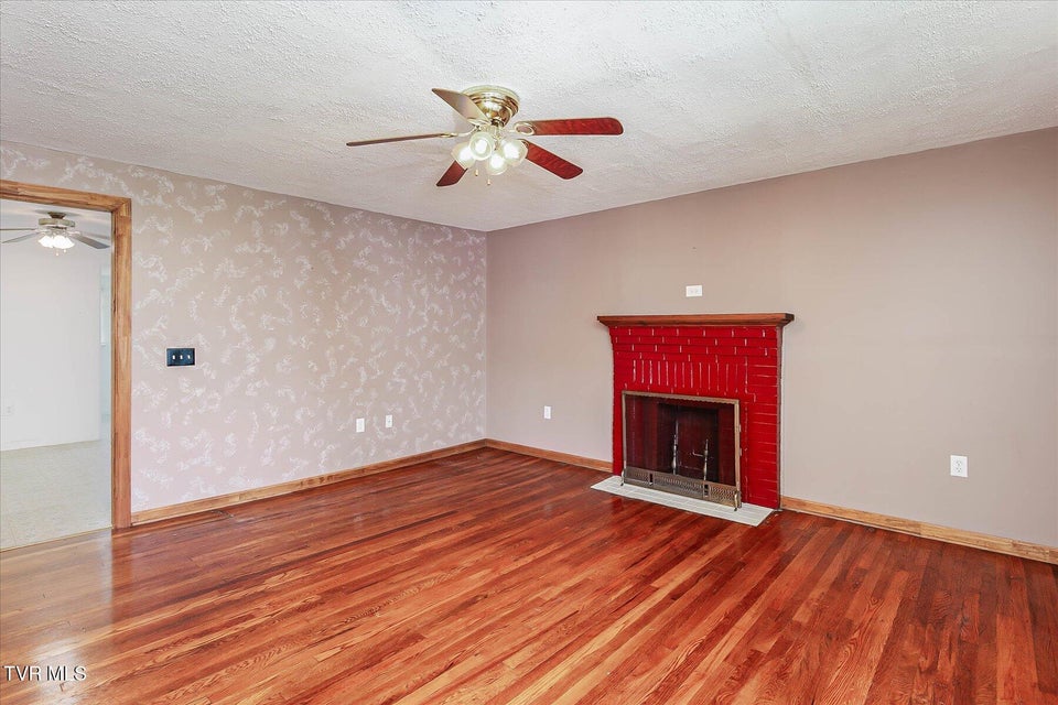 Photo #7: 227 Jonesboro Drive