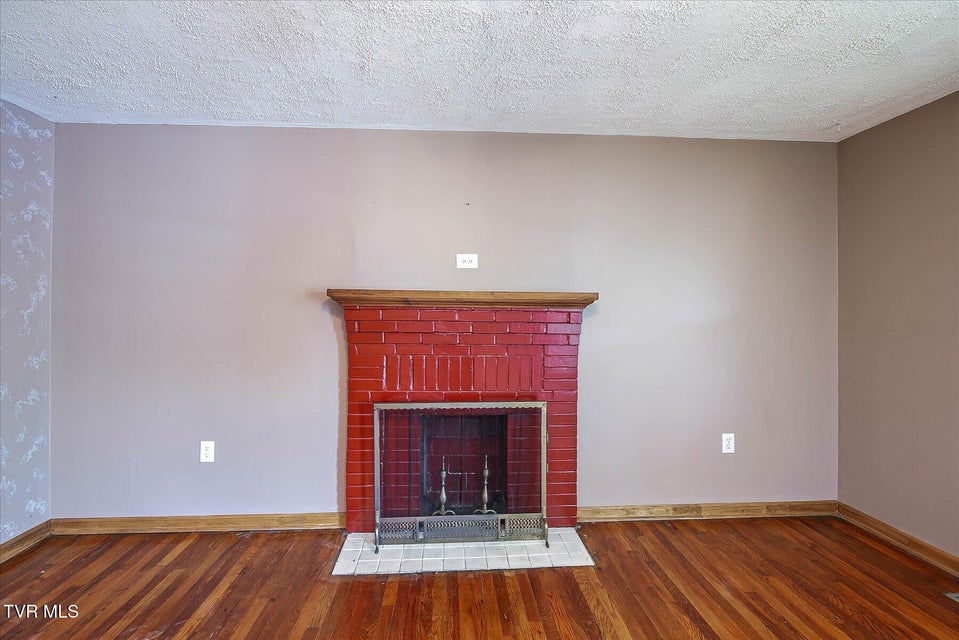 Photo #9: 227 Jonesboro Drive
