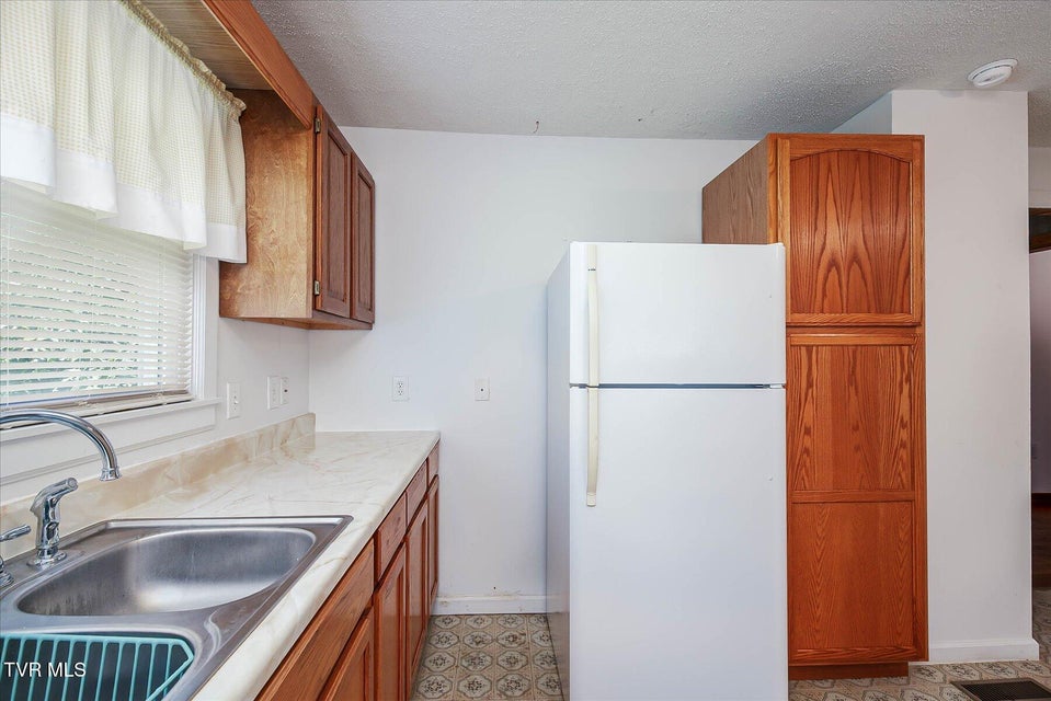 Photo #15: 227 Jonesboro Drive