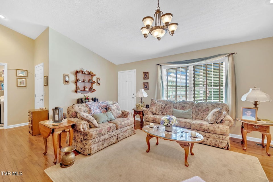 Photo #3: 210 Taylor Drive