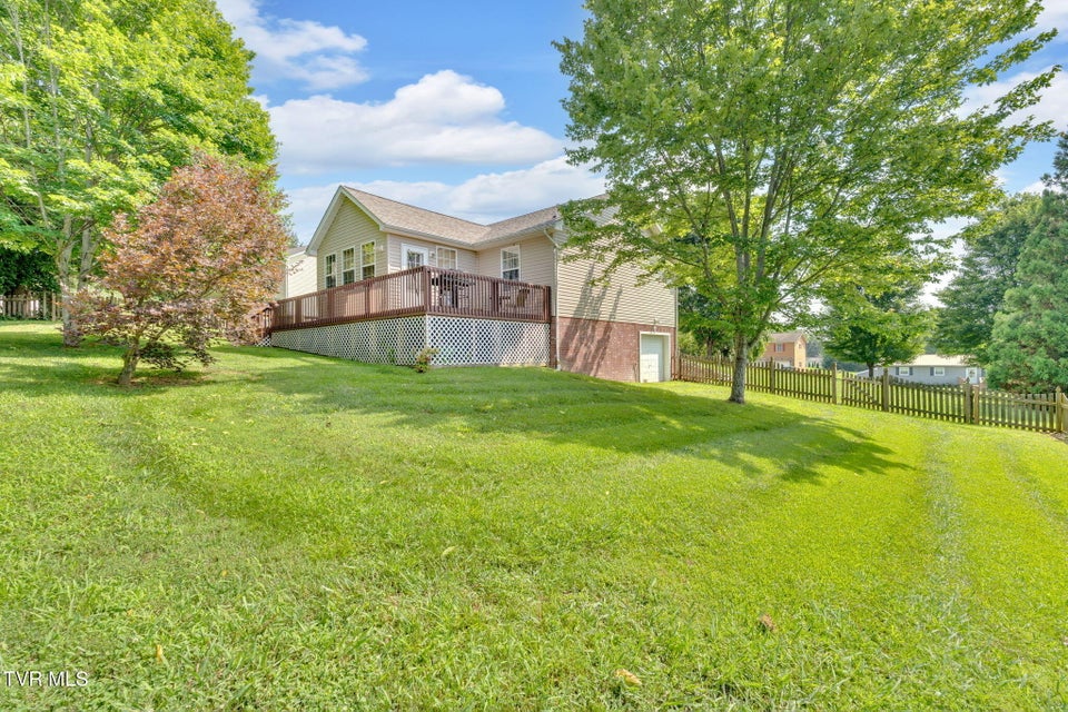 Photo #25: 210 Taylor Drive