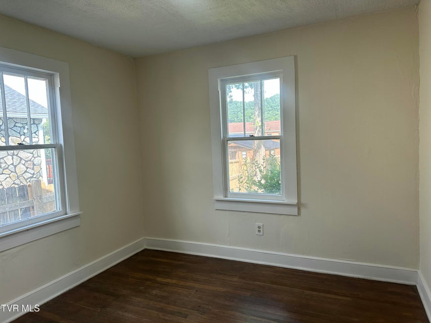 Photo #12: 613 Spruce Street