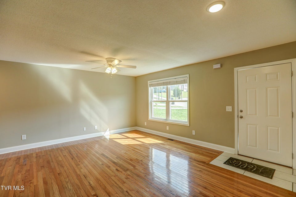 Photo #6: 136 Wilkshire Place