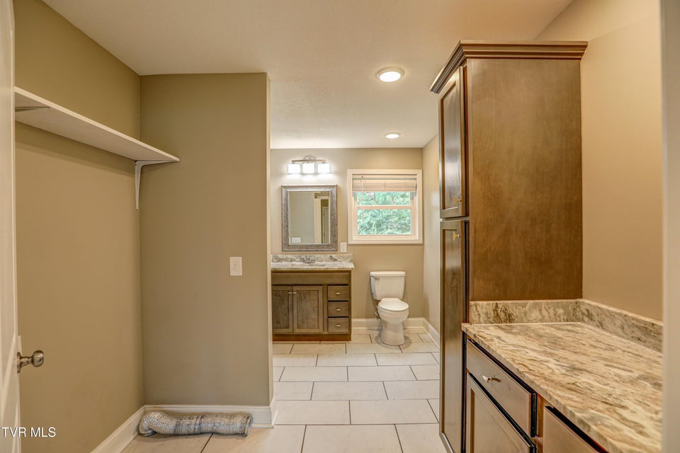 Photo #13: 136 Wilkshire Place