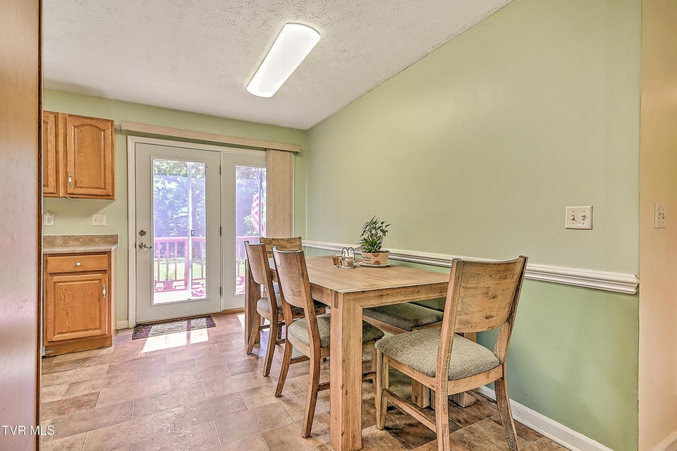 Photo #7: 116 Regency Drive
