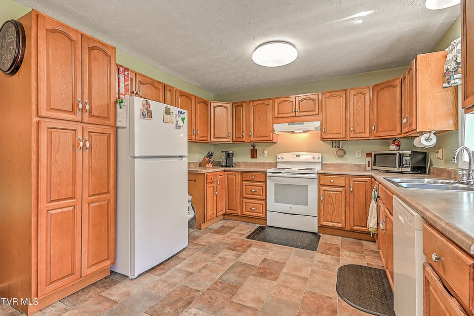 Photo #9: 116 Regency Drive