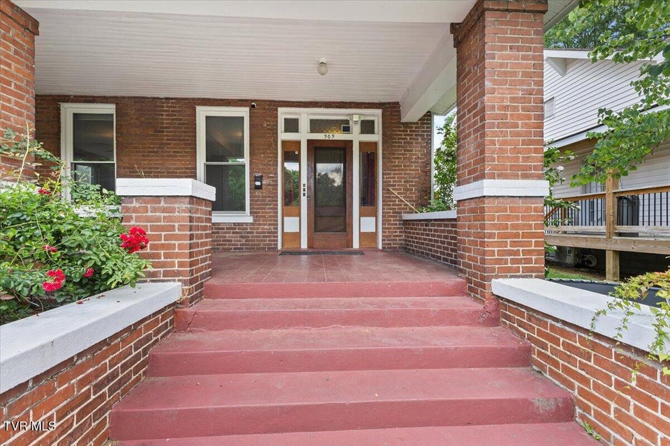 Photo #12: 909 Highland Avenue