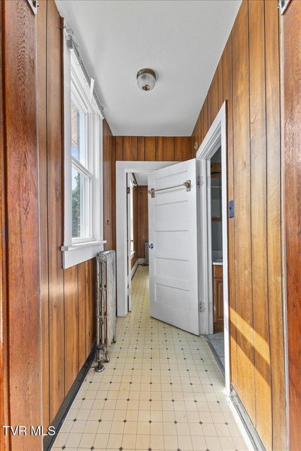 Photo #36: 909 Highland Avenue