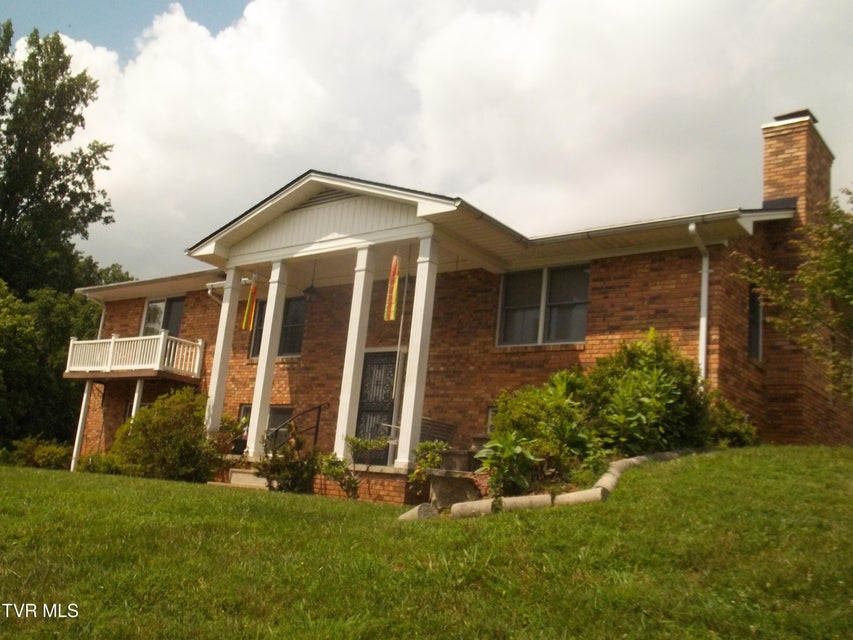 Photo #3: 313 Milburn Avenue