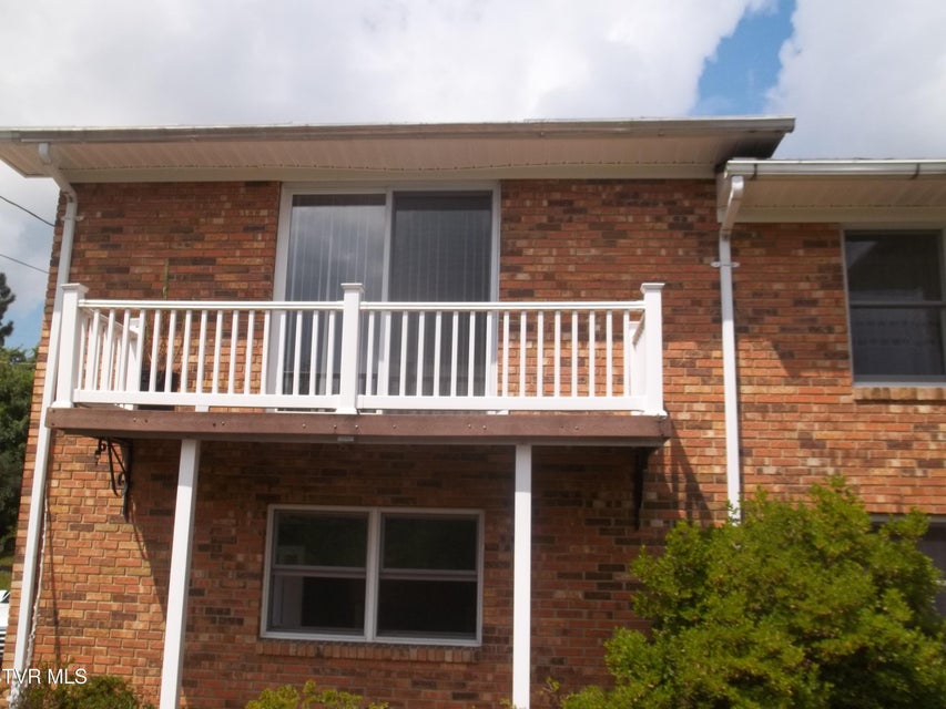 Photo #4: 313 Milburn Avenue