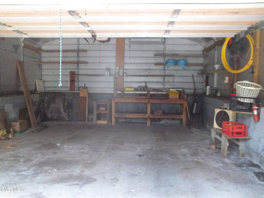 Photo #13: 313 Milburn Avenue