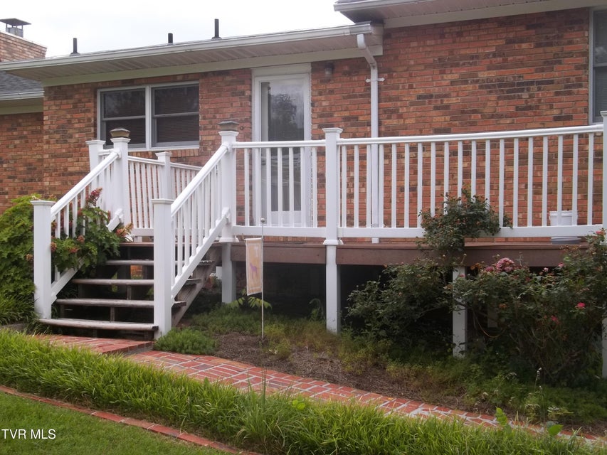 Photo #8: 313 Milburn Avenue