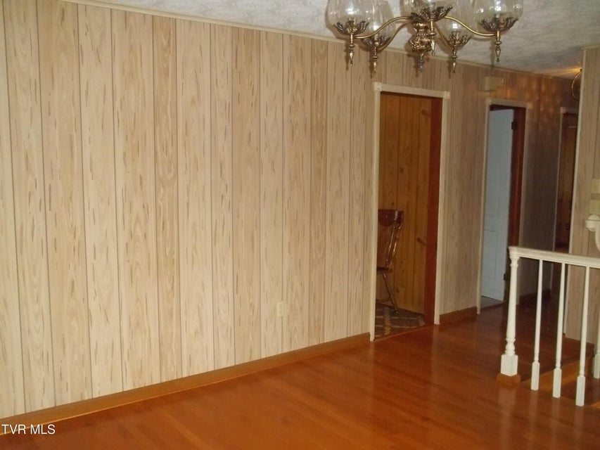 Photo #19: 313 Milburn Avenue