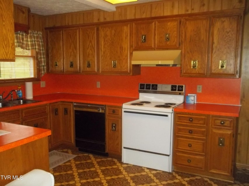 Photo #21: 313 Milburn Avenue