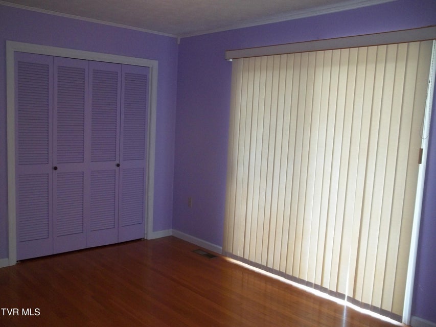 Photo #32: 313 Milburn Avenue