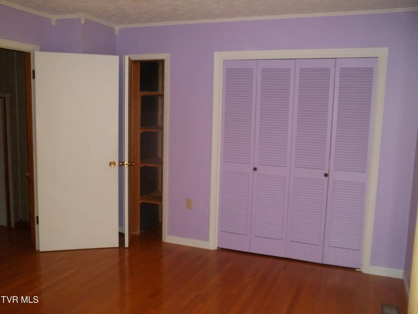 Photo #33: 313 Milburn Avenue