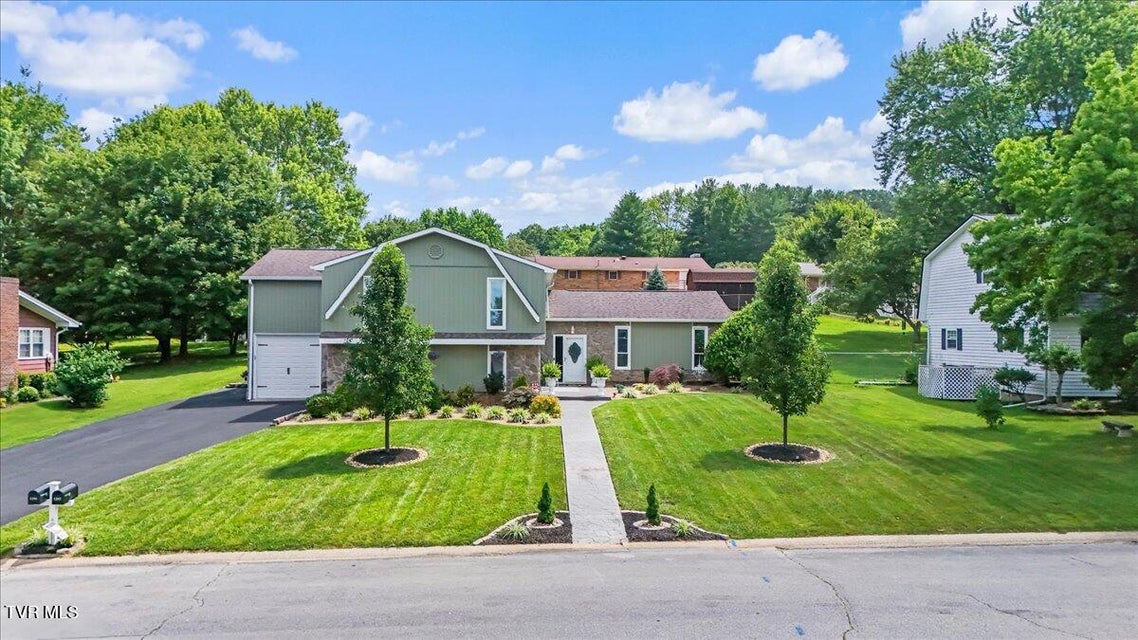 Photo #2: 1207 Tanglewood Drive