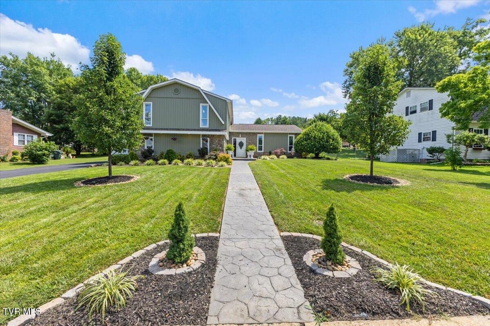 Photo #3: 1207 Tanglewood Drive